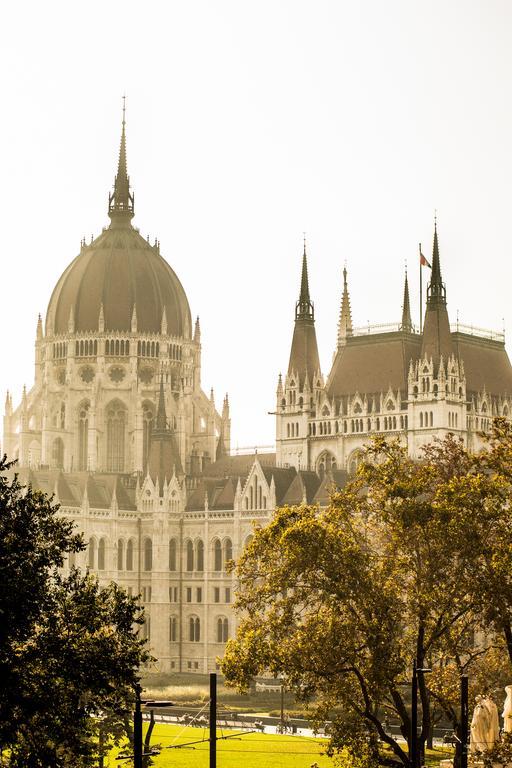 Parliament Suite With A View Budapest Exteriör bild